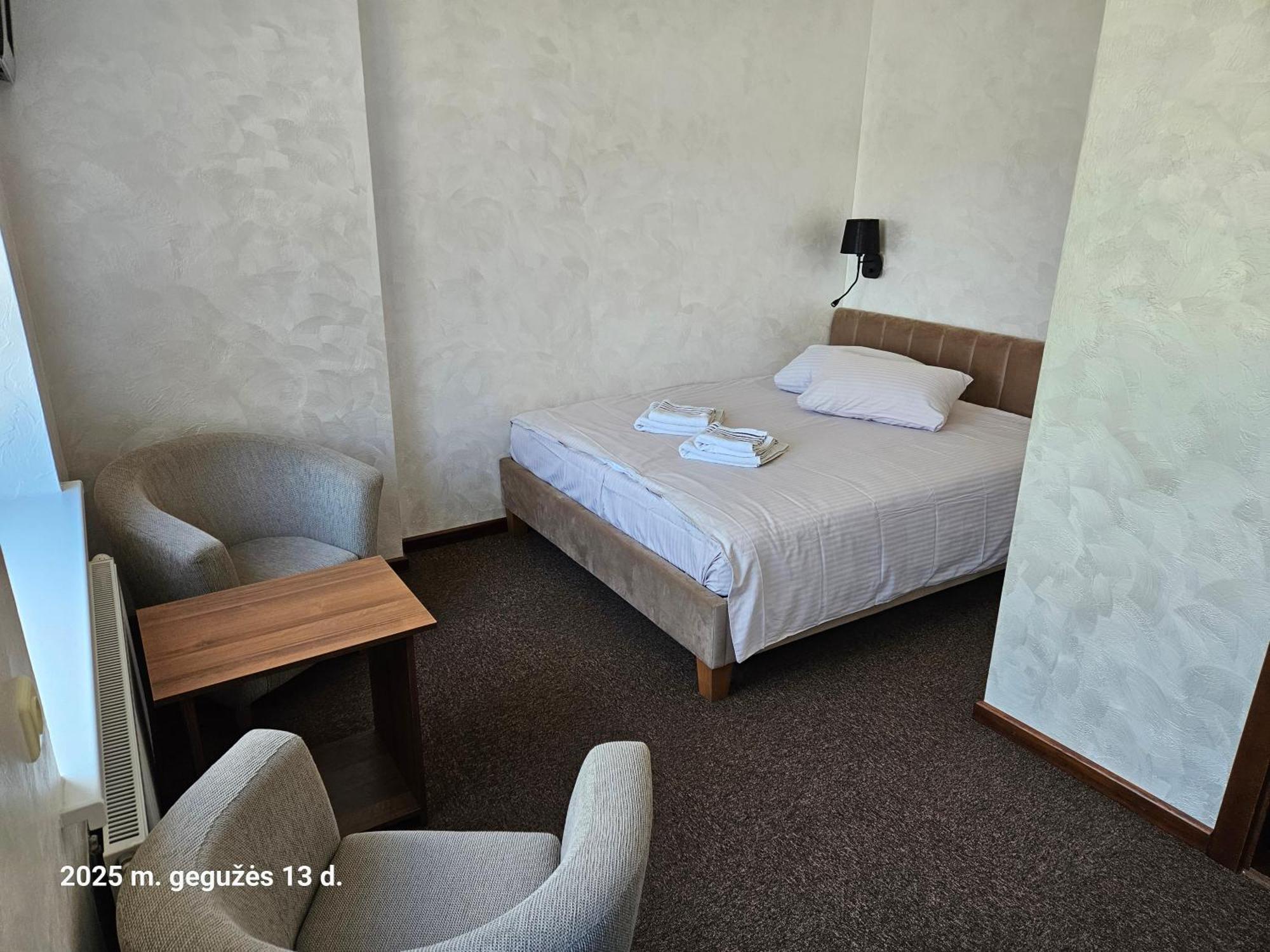 Bed and Breakfast Pas Neriju Skuodas Exterior foto